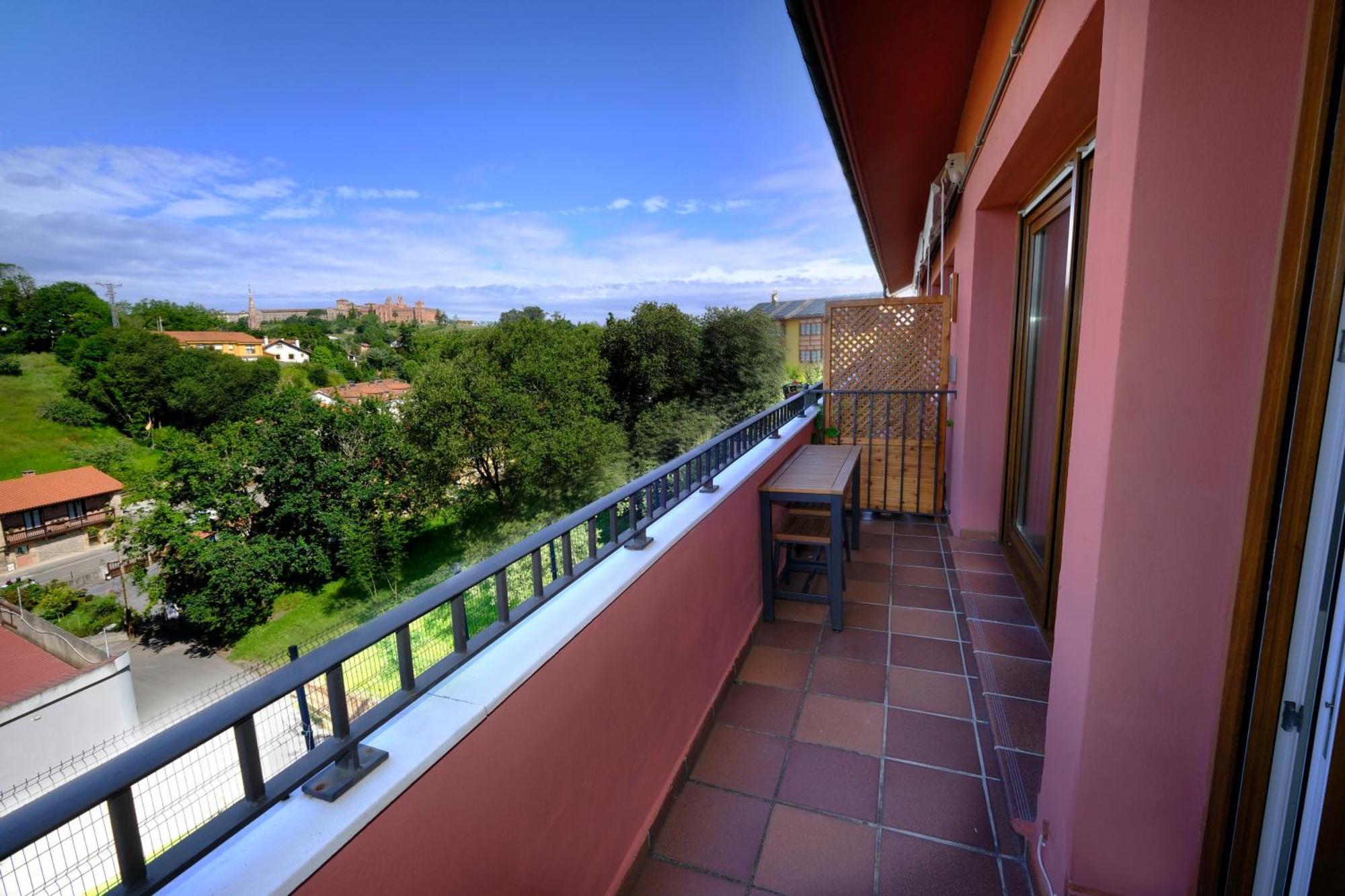 Comillas Pueblo El Capricho Экстерьер фото
